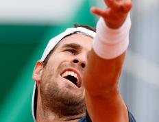 世俱杯赛程-包含西班牙网球队鏖战德国网球队，梅德韦杰夫绝境逆转的词条