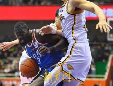 世俱杯奖金-广东队鏖战公牛，陶汉林统治全场