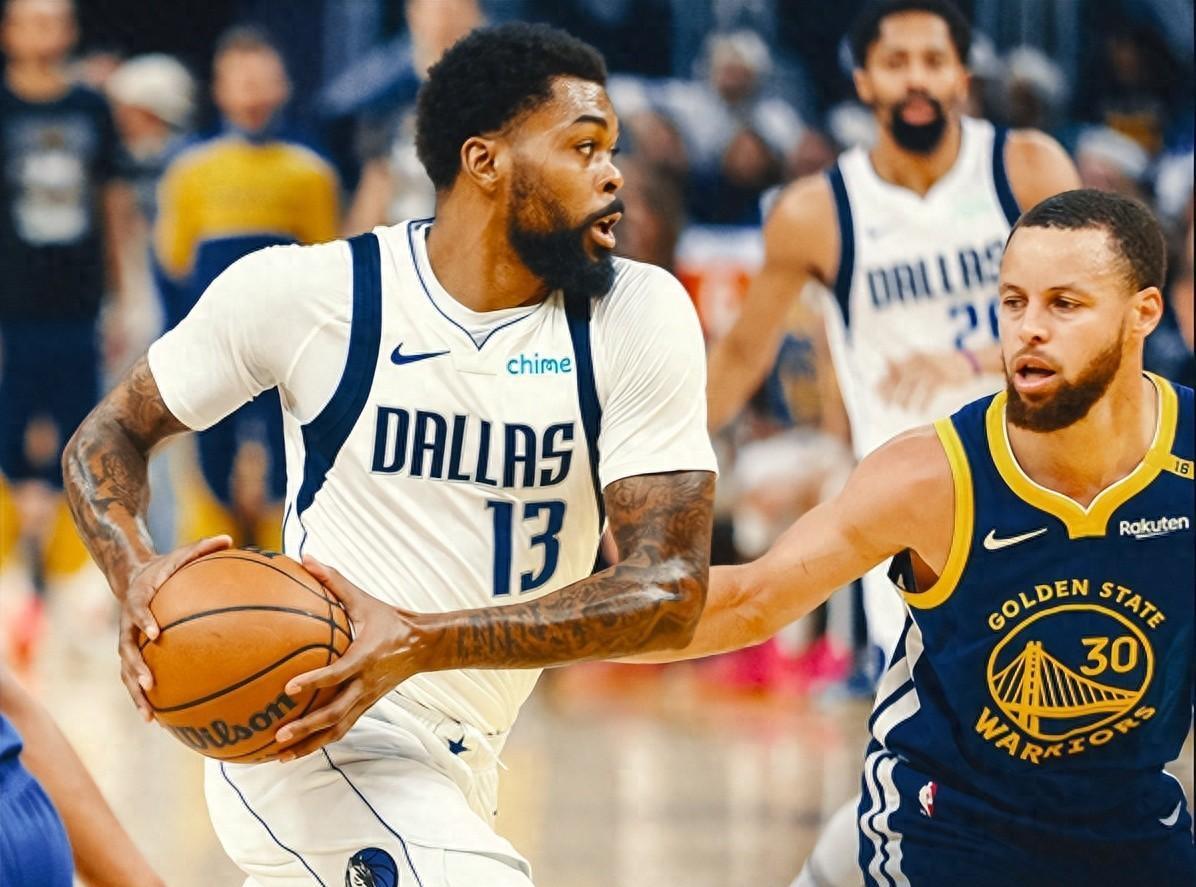 世俱杯分组-勇士大胜湖人,库里狂砍30分