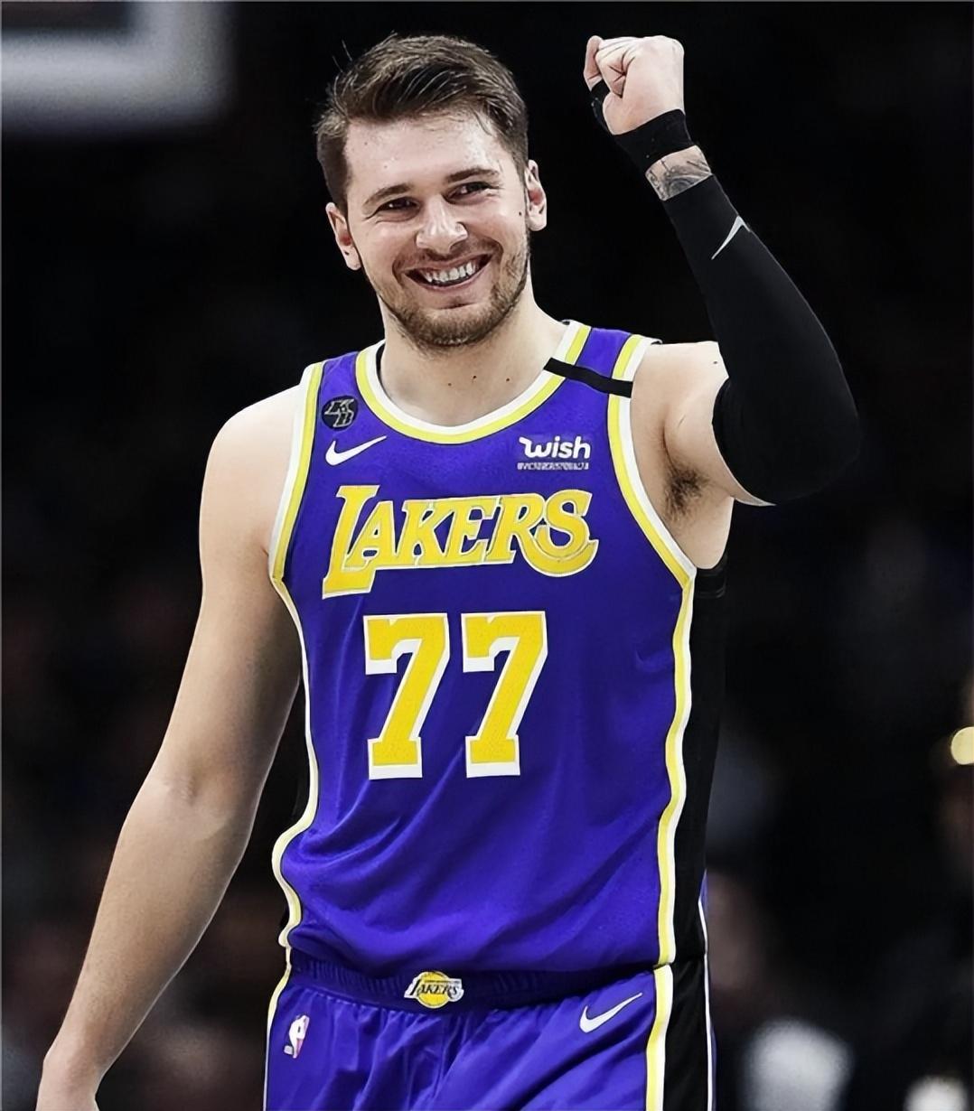 世俱杯奖金-关于勇士击败湖人，格林助攻创生涯新高的信息