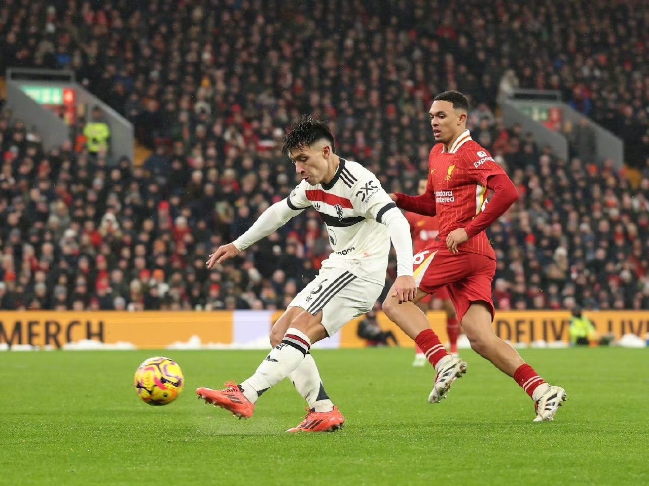 世俱杯时间-英超战术调整奏效,成功扭转局势